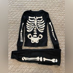 Skeleton glow in the dark pajamas